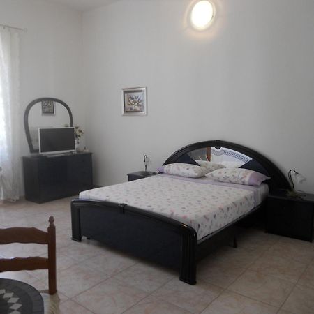 Guest House Efisio Alghero Zewnętrze zdjęcie